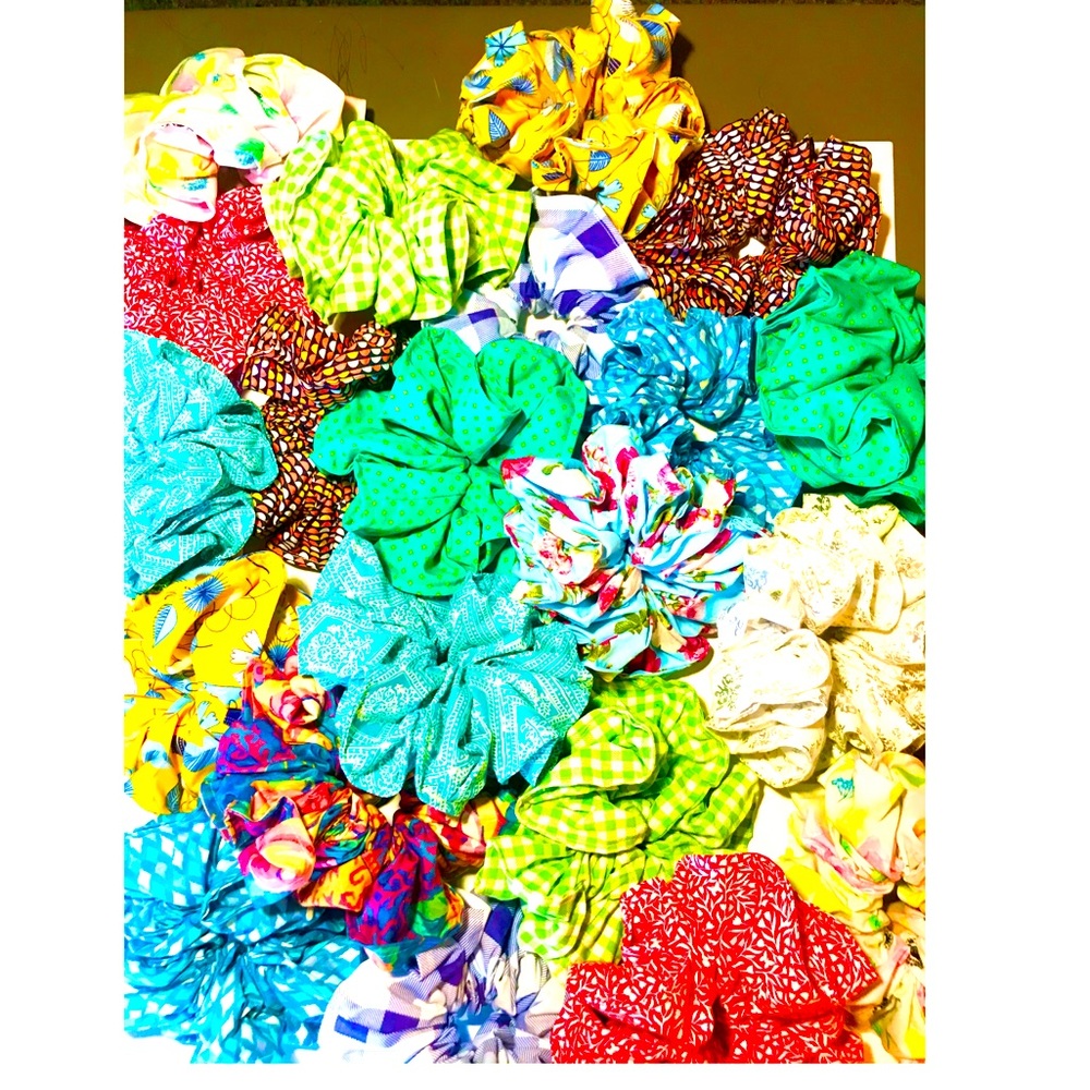 XL SCRUNCHIES